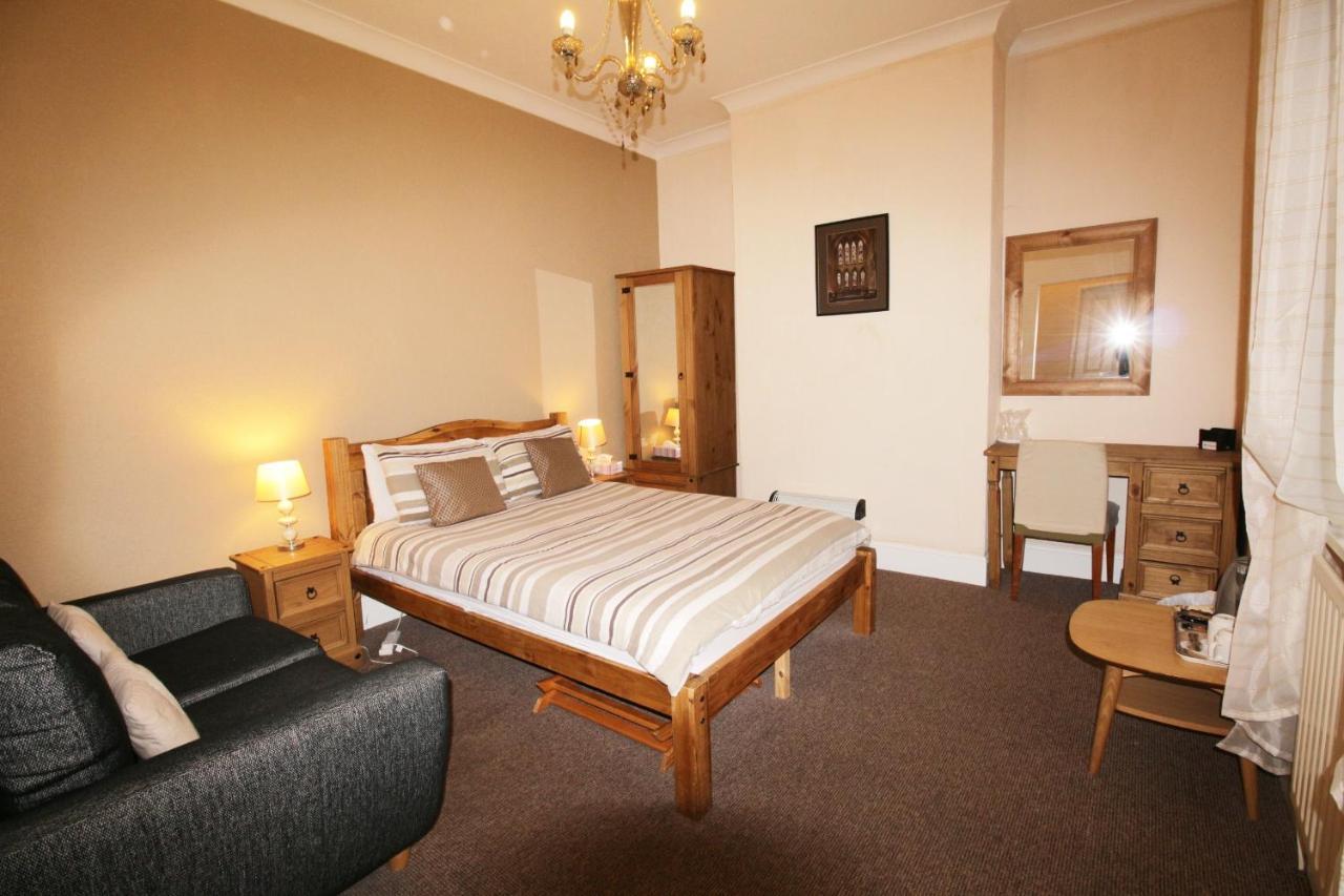 Tennyson 4* Lincoln